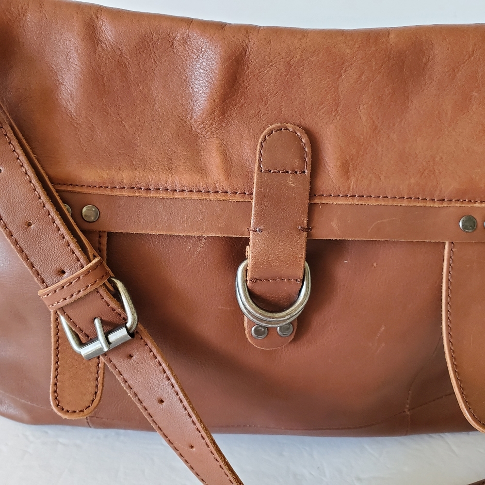 💥SOLD💥Lucky Brand Dempsey Leather Messenger Bag - Picture 6 of 15